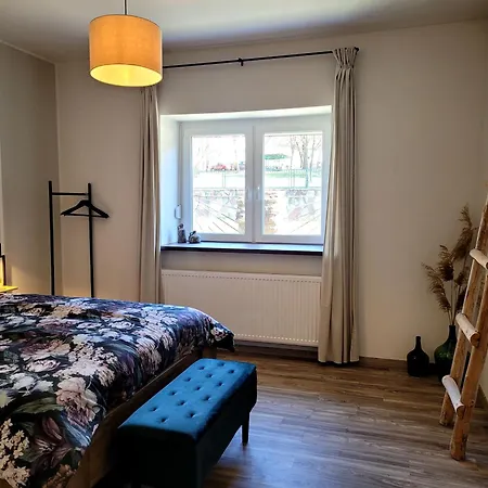 Kastely Haz Semesterbostad Saly