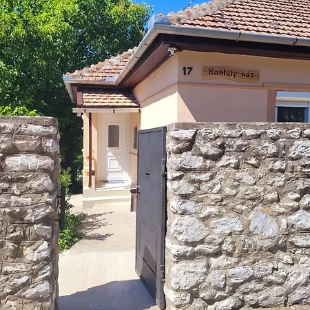 Kastély Ház Hébergement de vacances Saly